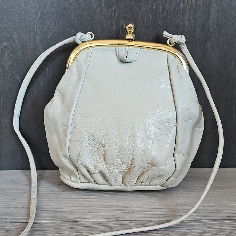 Vintage Kisslock Leather Classic Pouch / Voin Purse Crossbody‎ Bag